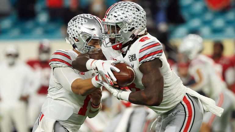 trey-sermon-ohio-state-cfp-car-getty.jpg